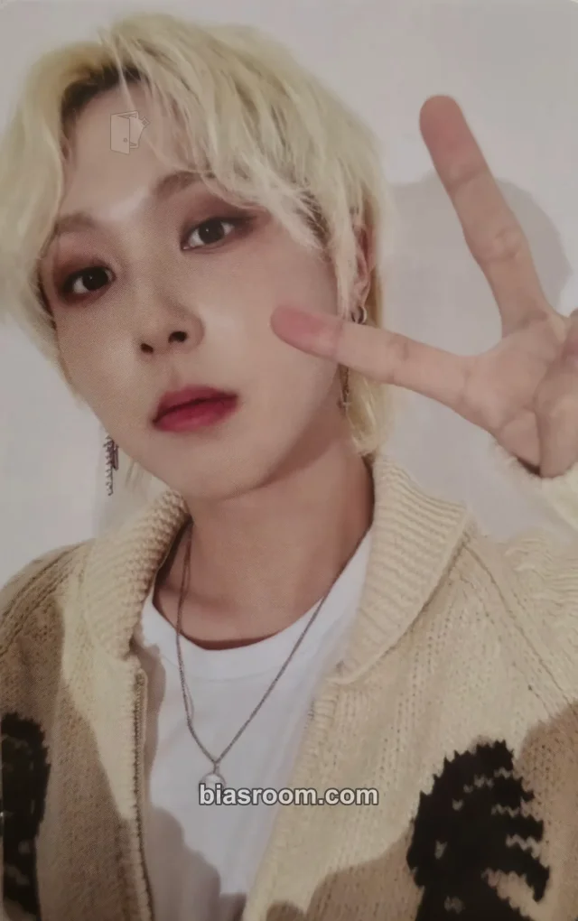 ONEWE - Giuk - Rise Waves Album album photocard