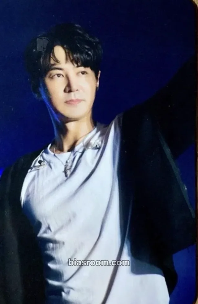 Shinhwa - Junjin - 2016 Shinhwa Live Unchanging Blu-Ray Event photocard set