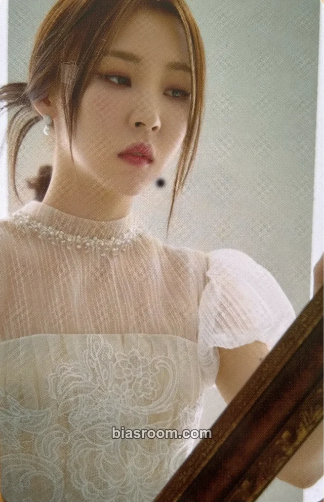 MAMAMOO - Moonbyul - WAW Album japan