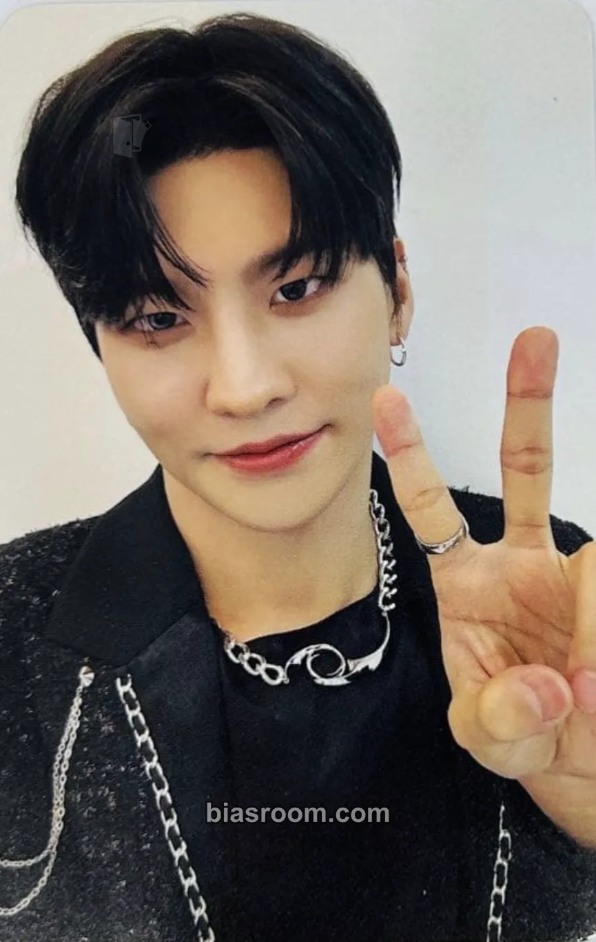 Gon 2024 VANNER 1st Concert in Seoul - The Flag: A to V Photocard - VANNER - VANNER K-pop photocard