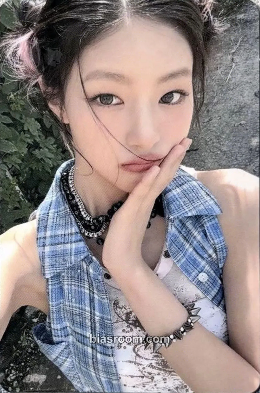 Haneul Japan Debut Tour 'Lucky Day' Photocard - KISS OF LIFE - KISS OF LIFE K-pop photocard
