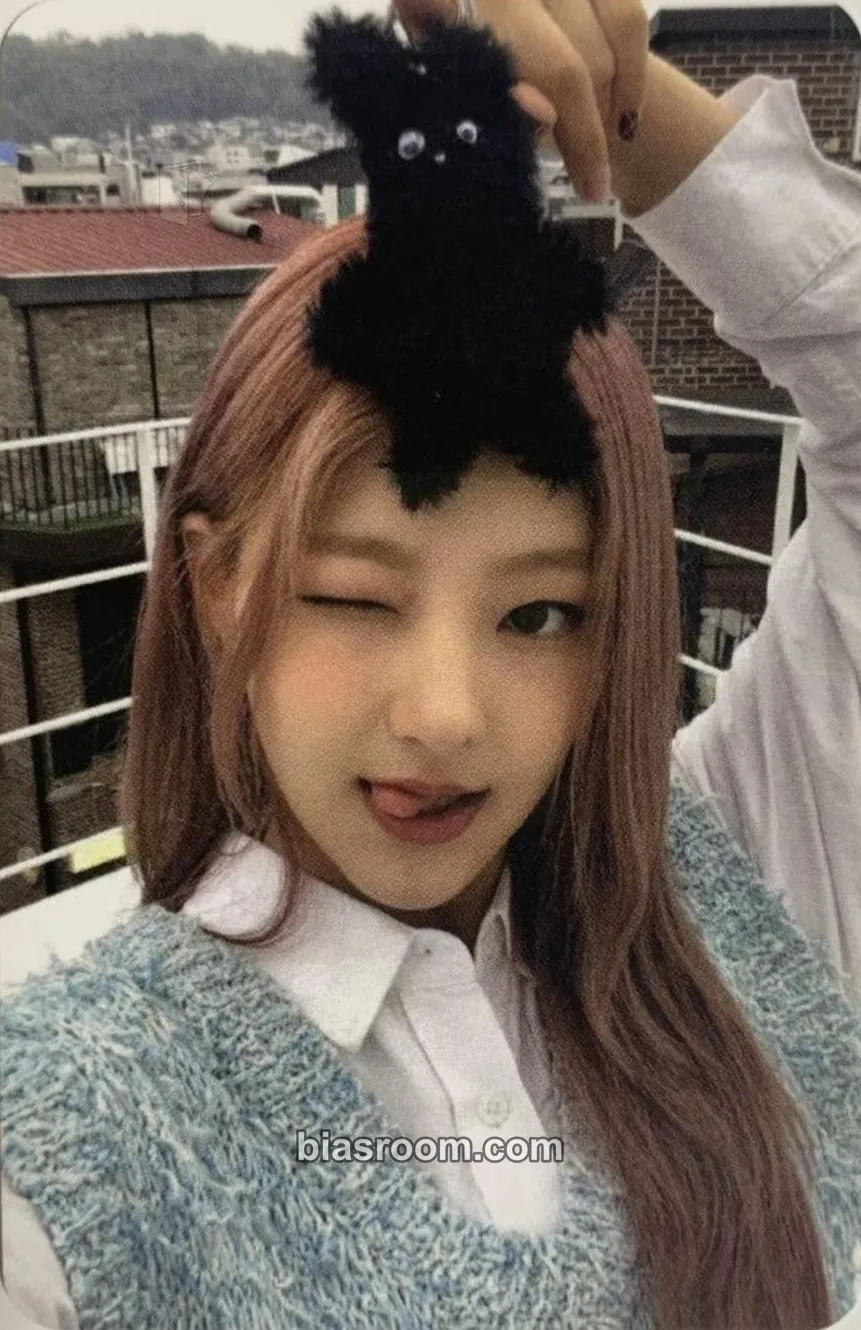 Haneul Born to be XX Photocard - KISS OF LIFE - KISS OF LIFE K-pop photocard