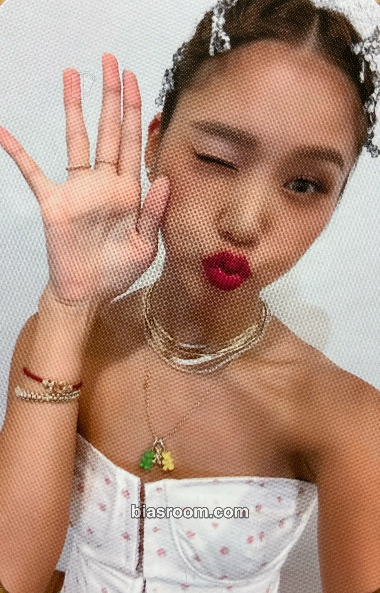 Mimi Golden Hourglass Photocard - OH MY GIRL - OH MY GIRL K-pop photocard