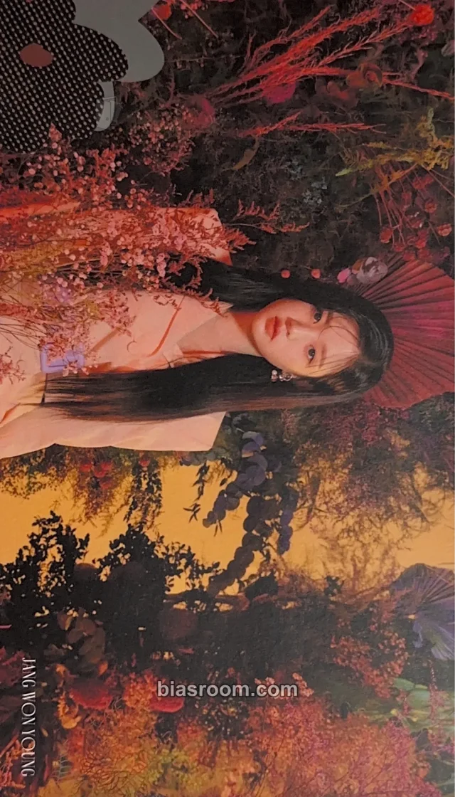 IZ*ONE - Wonyoung - BLOOM*IZ Album postcard album inclusion i will version
