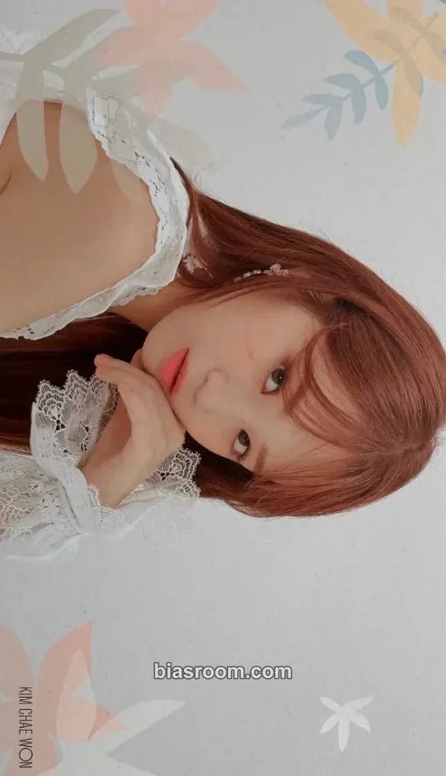 IZ*ONE - Kim Chaewon - BLOOM*IZ Album postcard album inclusion i was version