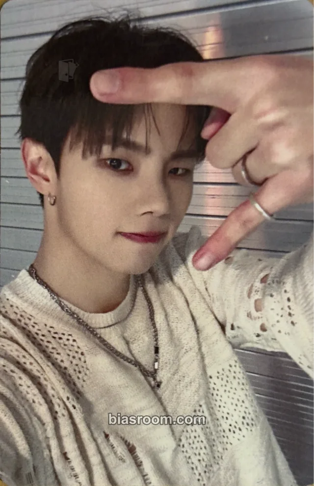 owoon - owoon - Painkiller Album KiT/kihno version album photocard