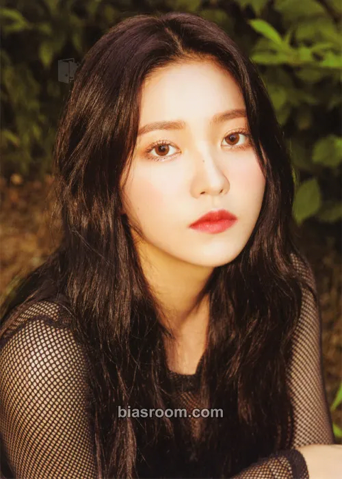 Yeri REDMARE: Red Velvet Second Concert Photocard - Red Velvet - Red Velvet K-pop photocard