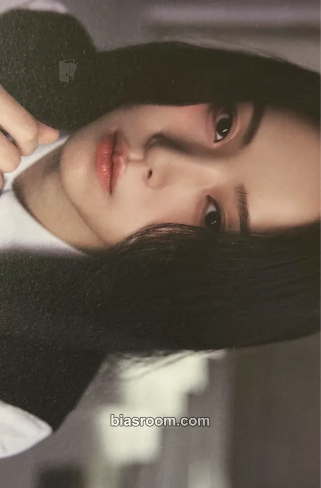 Ryujin ITZY GOLD K-pop photocard
