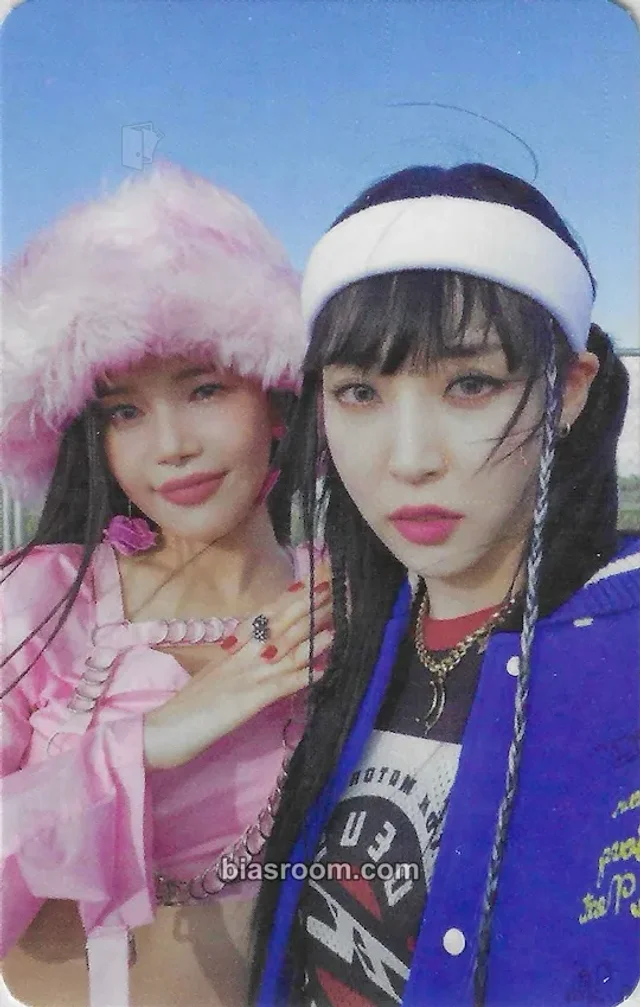 MAMAMOO - Solar & Moonbyul - MIC ON Album album photocard 1takes