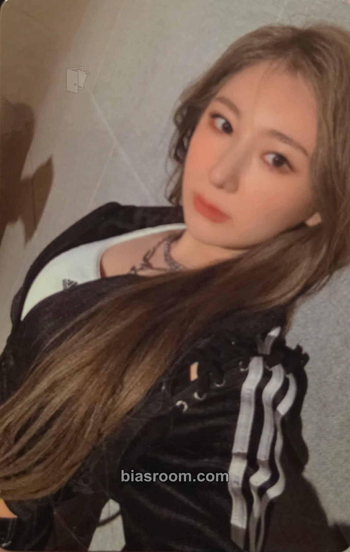 Lee Chaeyeon Over The Moon Photocard - Lee Chaeyeon K-pop photocard