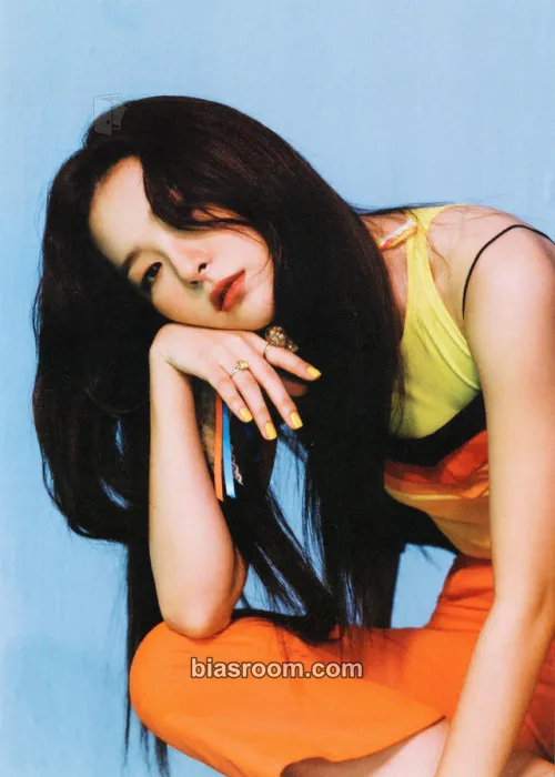 Seulgi The Red Summer Photocard - Red Velvet - Red Velvet K-pop photocard