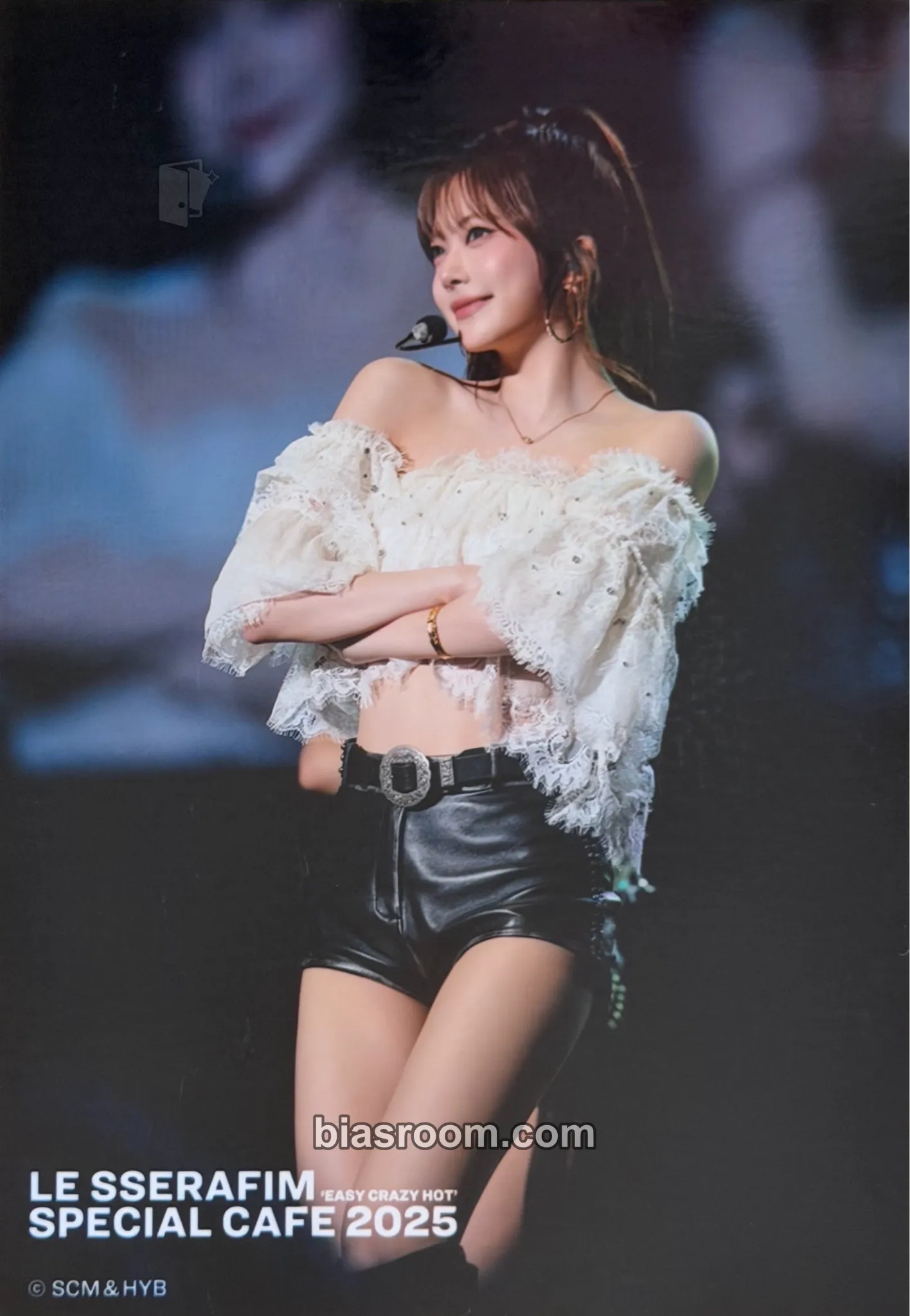 Hong Eunchae 2025 Japan Special Cafe 'Easy Crazy Hot' Photocard - LE SSERAFIM - LE SSERAFIM K-pop photocard