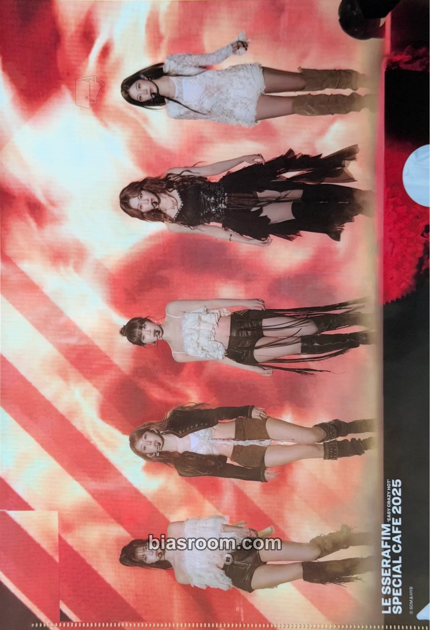 2025 Japan Special Cafe 'Easy Crazy Hot' Photocard - LE SSERAFIM - LE SSERAFIM K-pop photocard