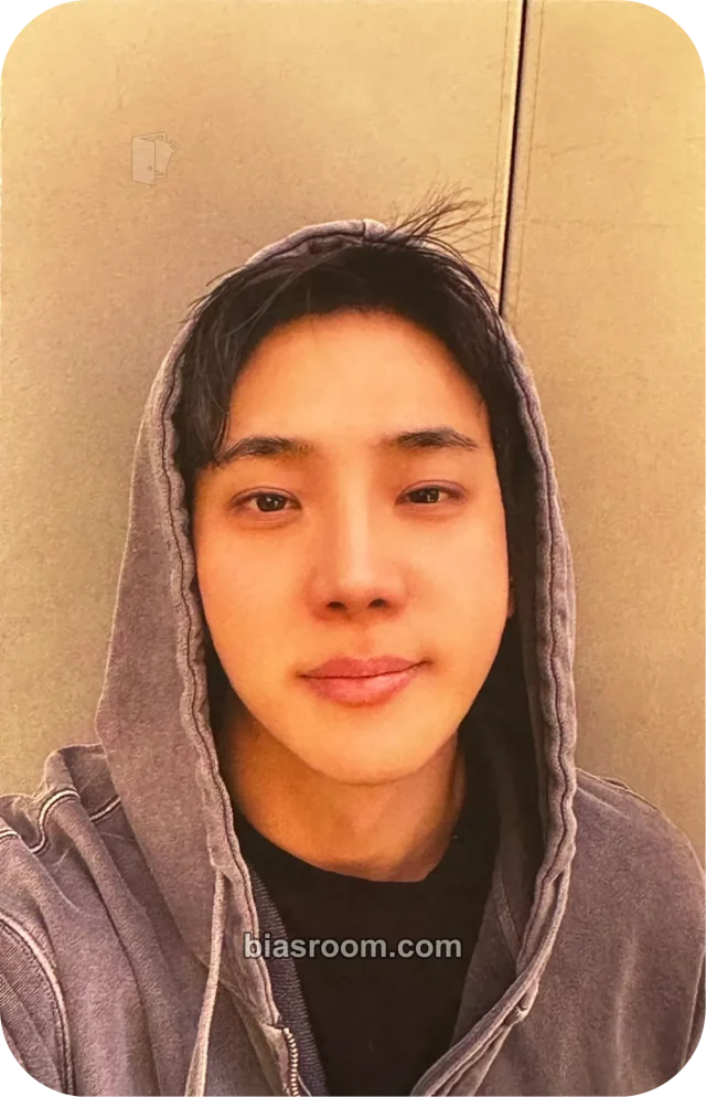 The Rose - Dojoon - ROSETOPIA WORLD TOUR Event merch photocard tour merch