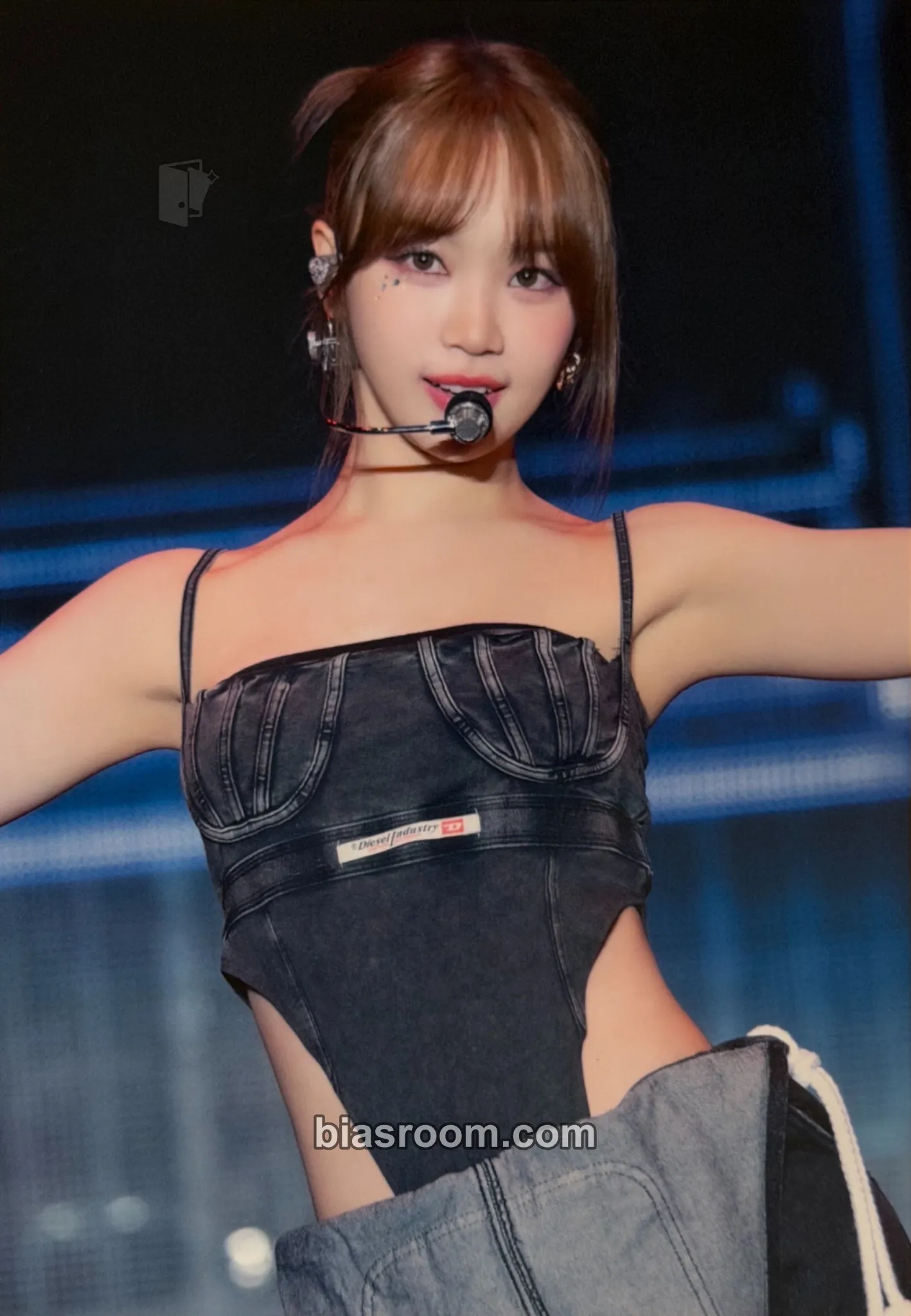 Kim Chaewon 2023 Tour 'Flame Rises' in Japan DVD Photocard - LE SSERAFIM - LE SSERAFIM K-pop photocard