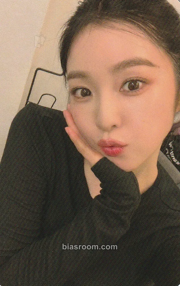 Irene Tilt Photocard - Red Velvet - Red Velvet K-pop photocard