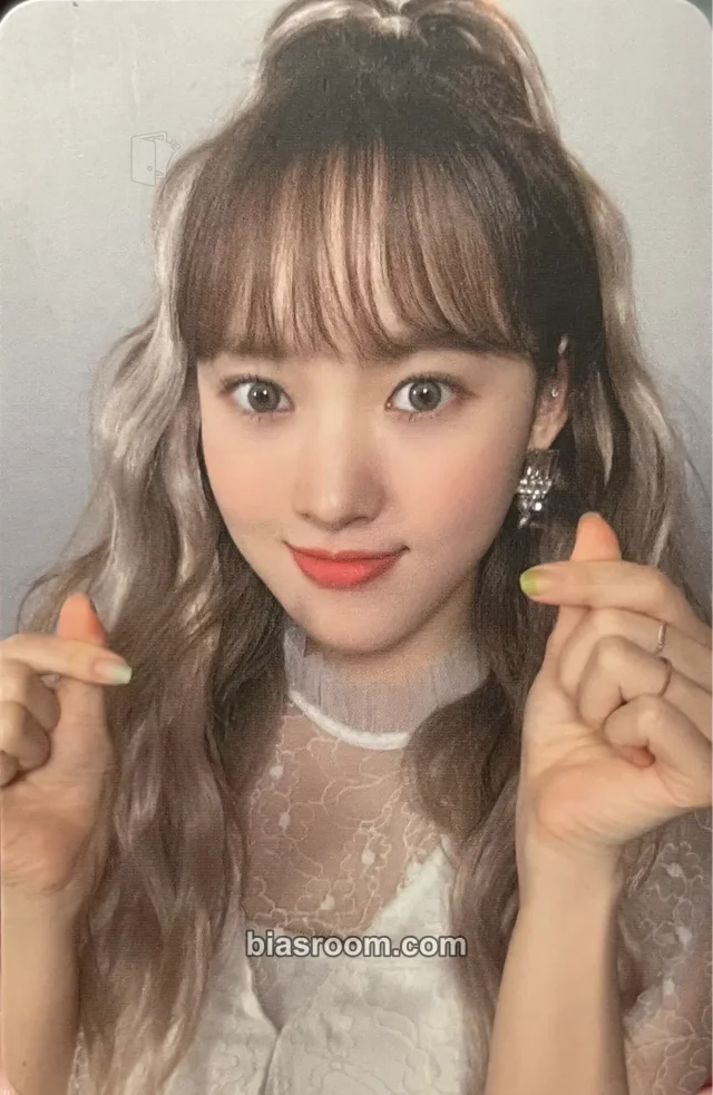 Weki Meki - Sei - HIDE and SEEK Album fansign winner benefit