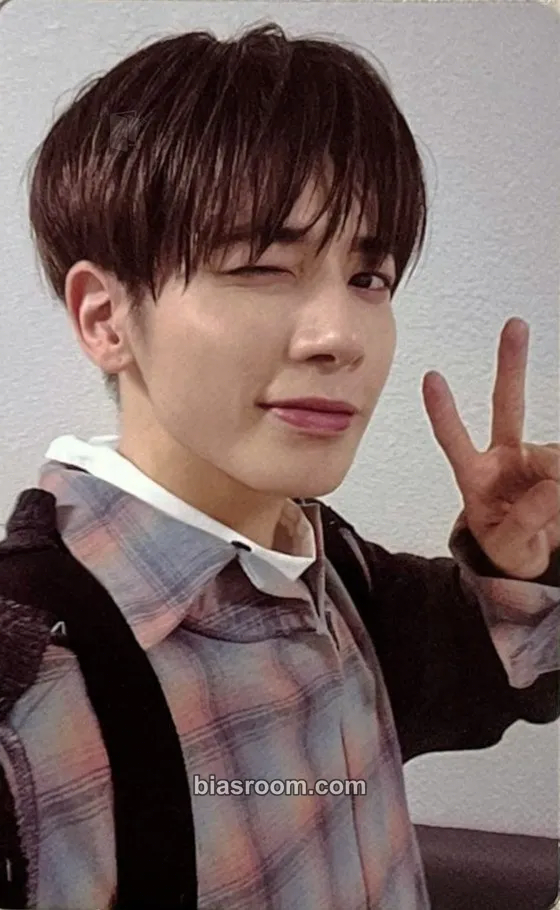 Taehyun Act: Sweet Mirage Photocard - TOMORROW X TOGETHER - TOMORROW X TOGETHER K-pop photocard