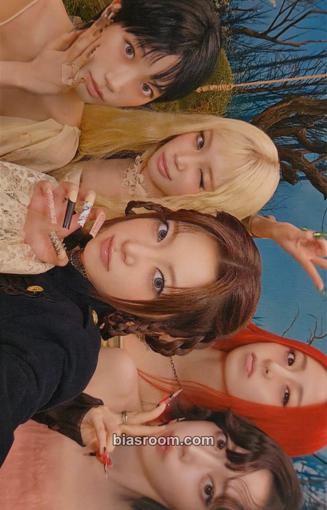 PUREFLOW pt.1 Photocard - LE SSERAFIM - LE SSERAFIM K-pop photocard