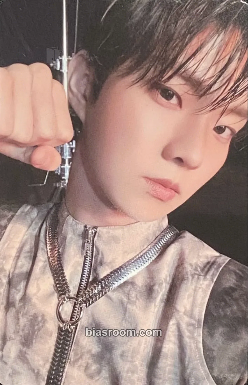 Q 3rd World Tour: The Blaze Photocard - THE BOYZ - THE BOYZ K-pop photocard