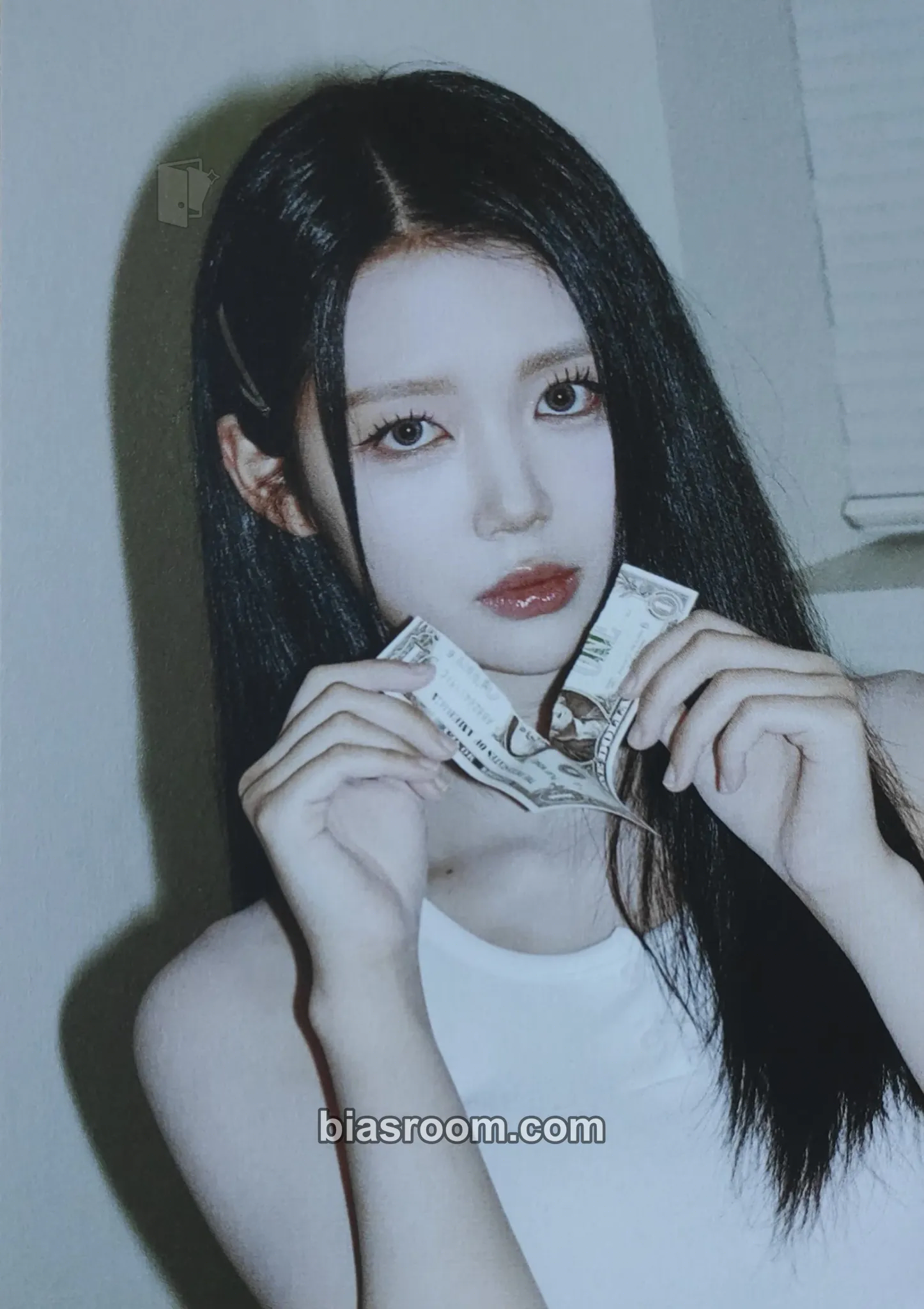 Yubin Muhan Photocard - tripleS - tripleS K-pop photocard