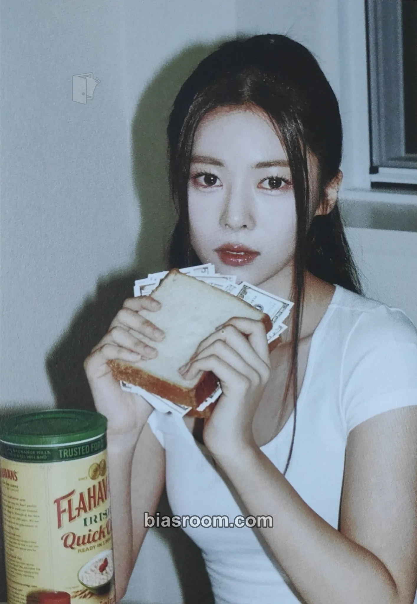 Dahyun Muhan Photocard - tripleS - tripleS K-pop photocard