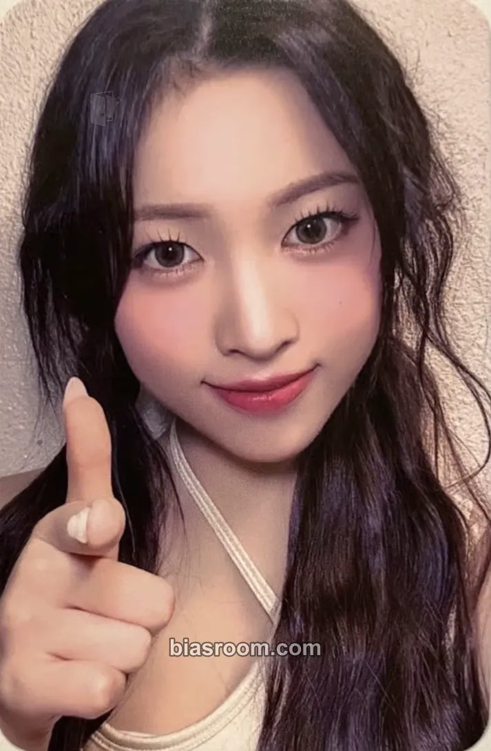 May Re:Scene Photocard - RESCENE - RESCENE K-pop photocard