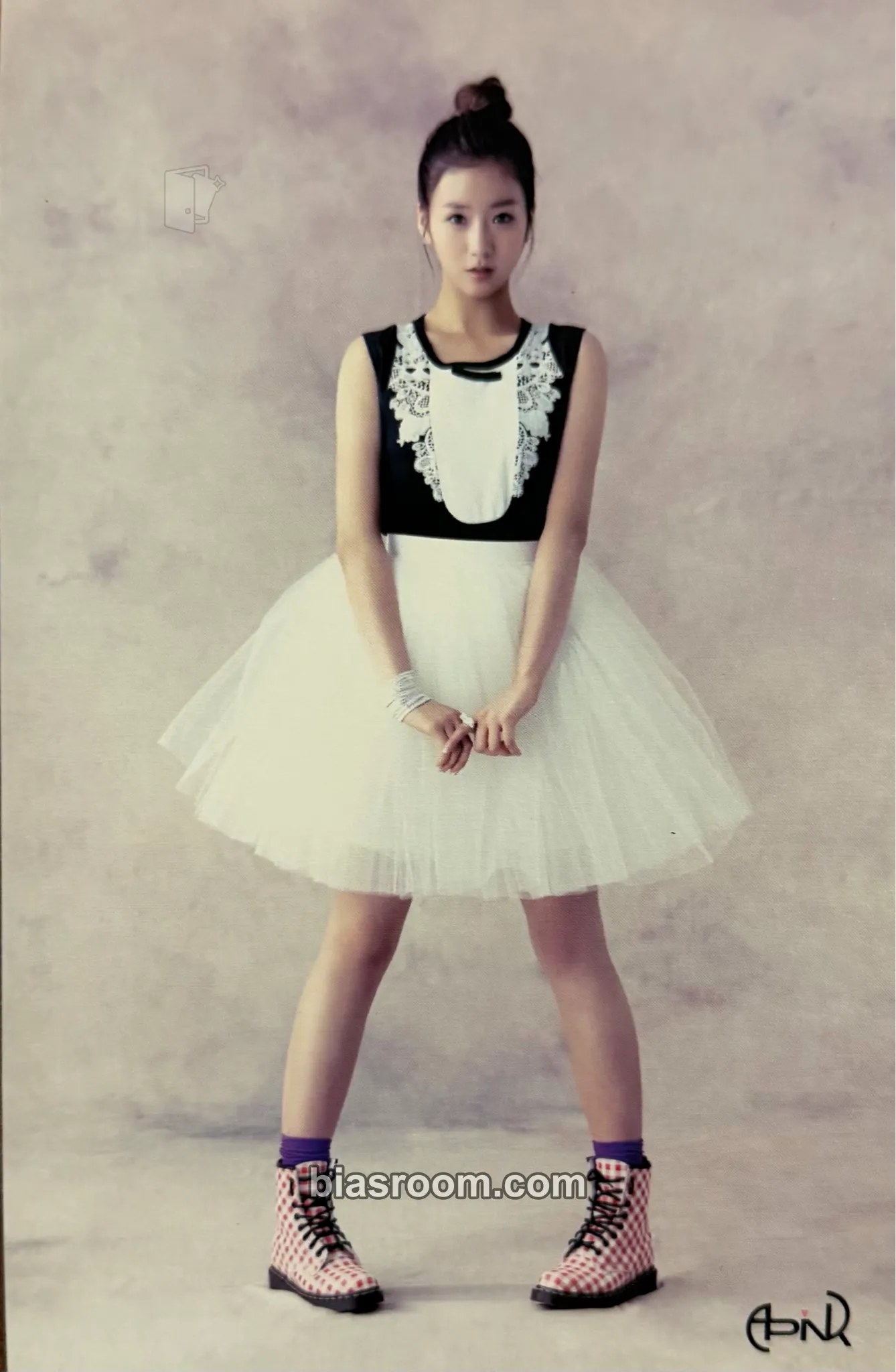 Bomi Snow Pink Photocard - Apink - Apink K-pop photocard