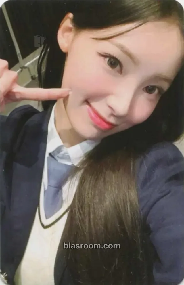 RESCENE - Woni - Glow Up Album withmuu fansign round 2