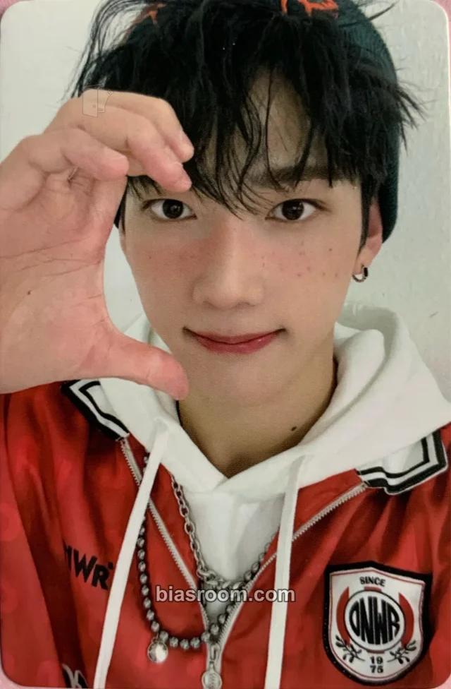 LUN8 - Chael - Continue? Album photocard set album photocard