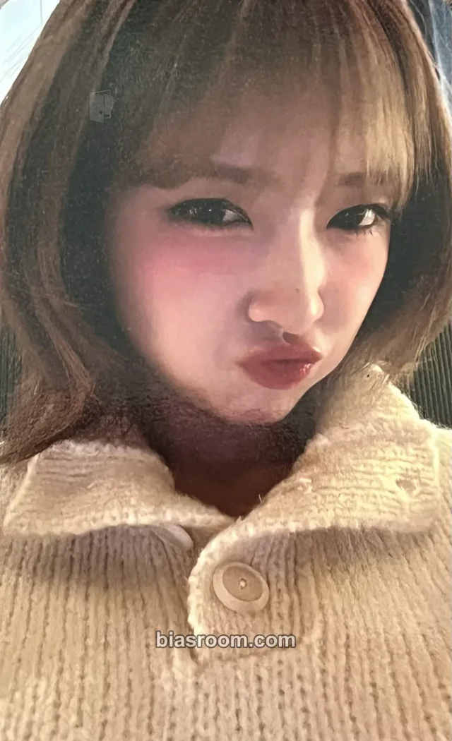 MADEIN - MiU - Last Dance Album album photocard day version