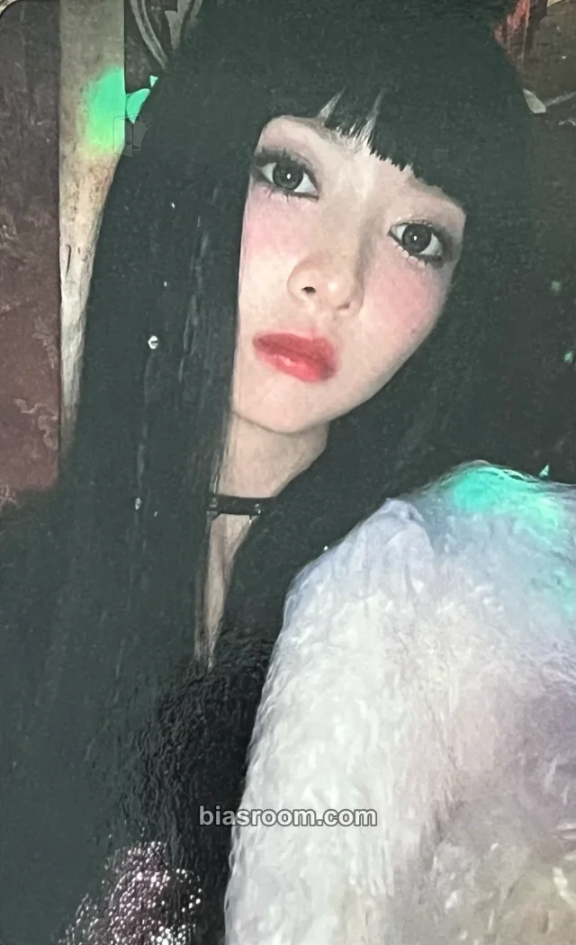 MADEIN - MiU - Last Dance Album album photocard night version