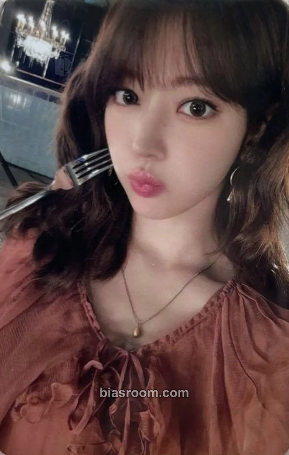 Sakura HOT Photocard - LE SSERAFIM - LE SSERAFIM K-pop photocard