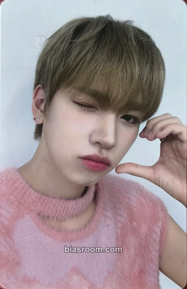 n.SSign - Hanjun - Everblue Album album photocard solo jacket version victor online store