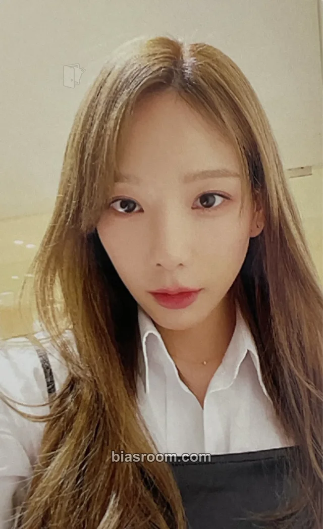 Taeyeon - Taeyeon - INVU Album video call (fancall) kmstation
