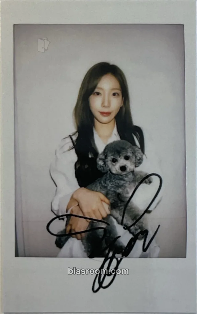 Taeyeon - Taeyeon - INVU Album winner benefit polaroid video call (fancall) printed signed kmstation