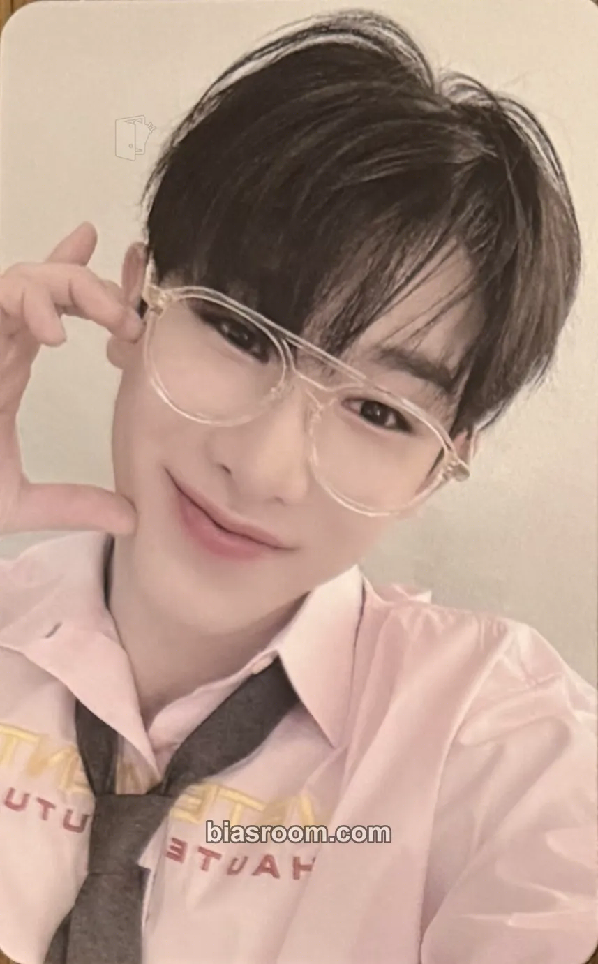Wonho DumbStruck 2023 Wonho photobook Photocard - Wonho K-pop photocard