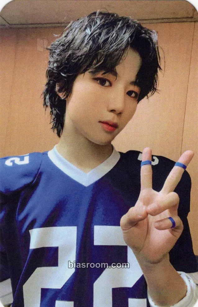 Geonu Just Burn Photocard - JustB - JustB K-pop photocard