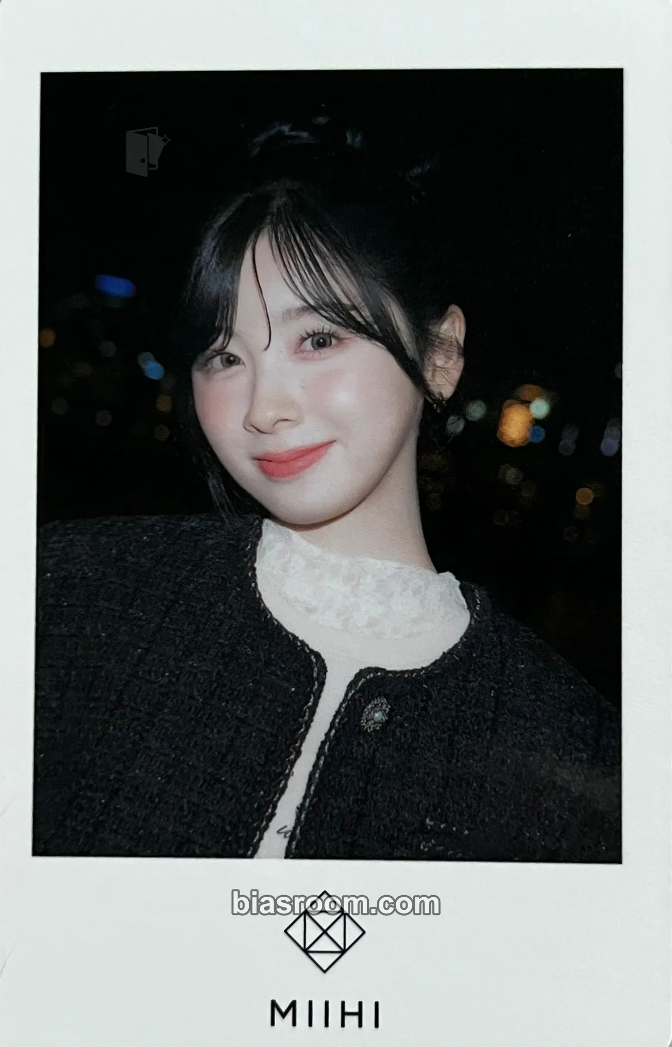 Miihi “Awake” official goods Photocard - NiziU - NiziU K-pop photocard