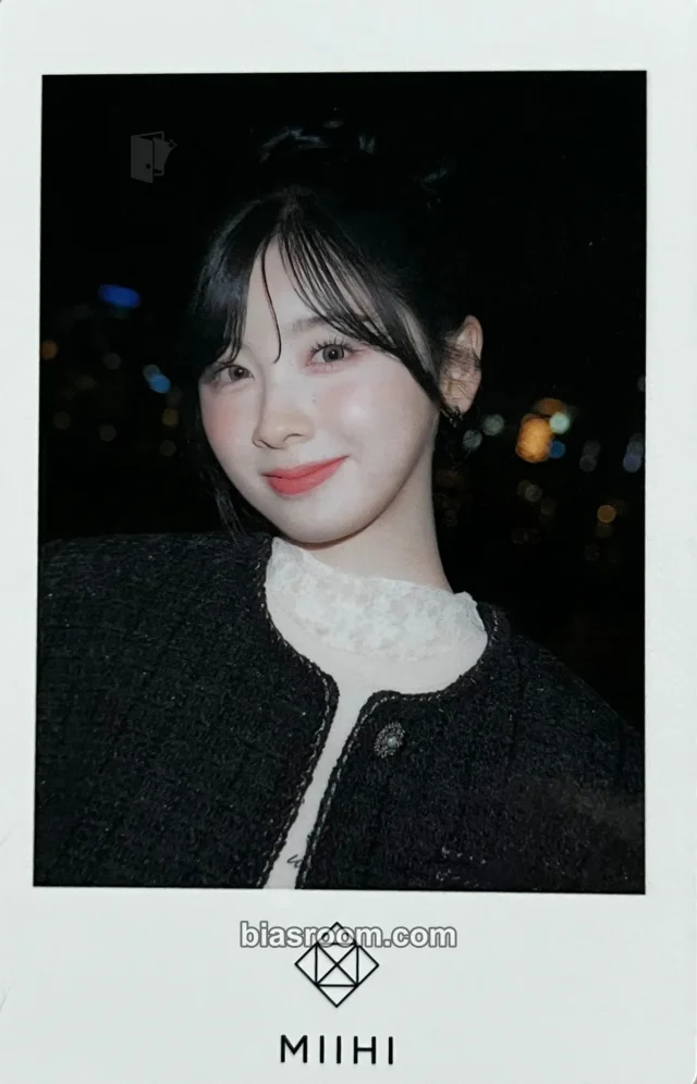 Miihi NiziU AWAKE K-pop photocard