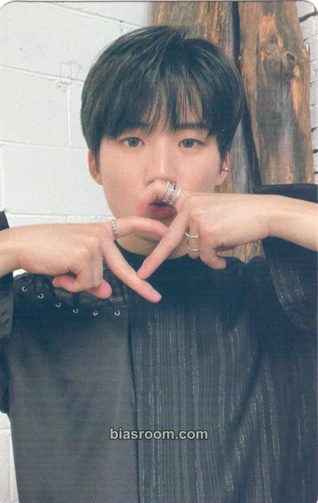 Geonu Just Beat Photocard - JustB - JustB K-pop photocard