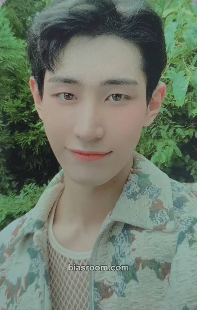 VAV - Lou - Made For Two Album album photocard