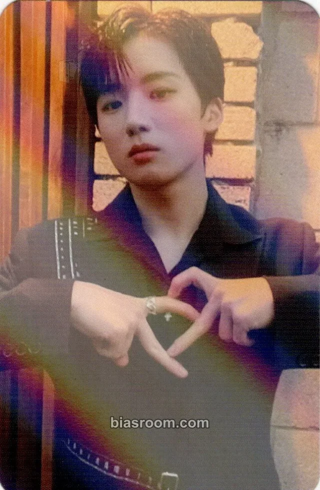 JustB - Geonu - Just Beat Album beatroad video call (fancall) winner benefit holographic (hologram)