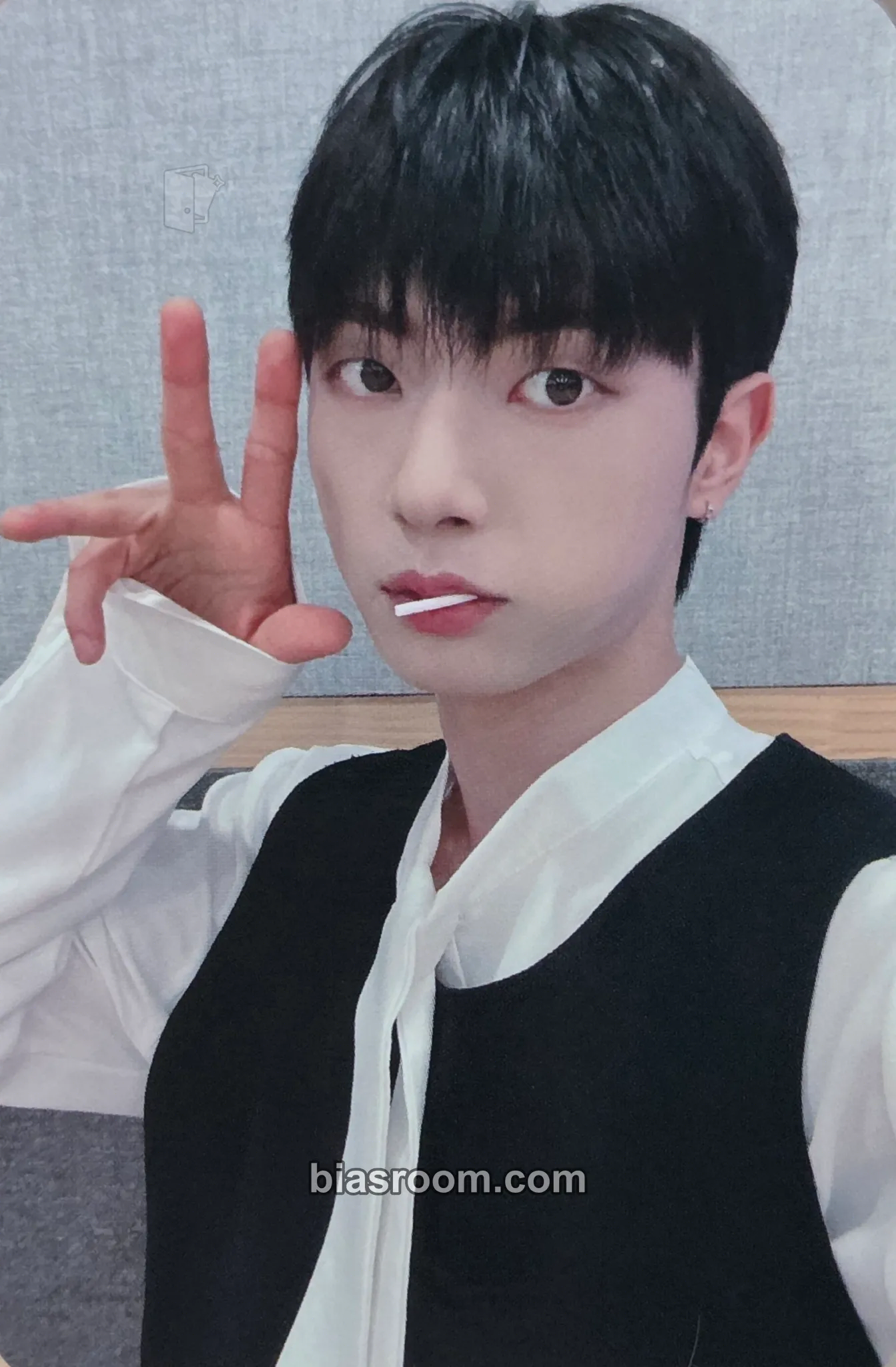 Kanghyun Planet Nine: Isotropy Photocard - ONEWE - ONEWE K-pop photocard