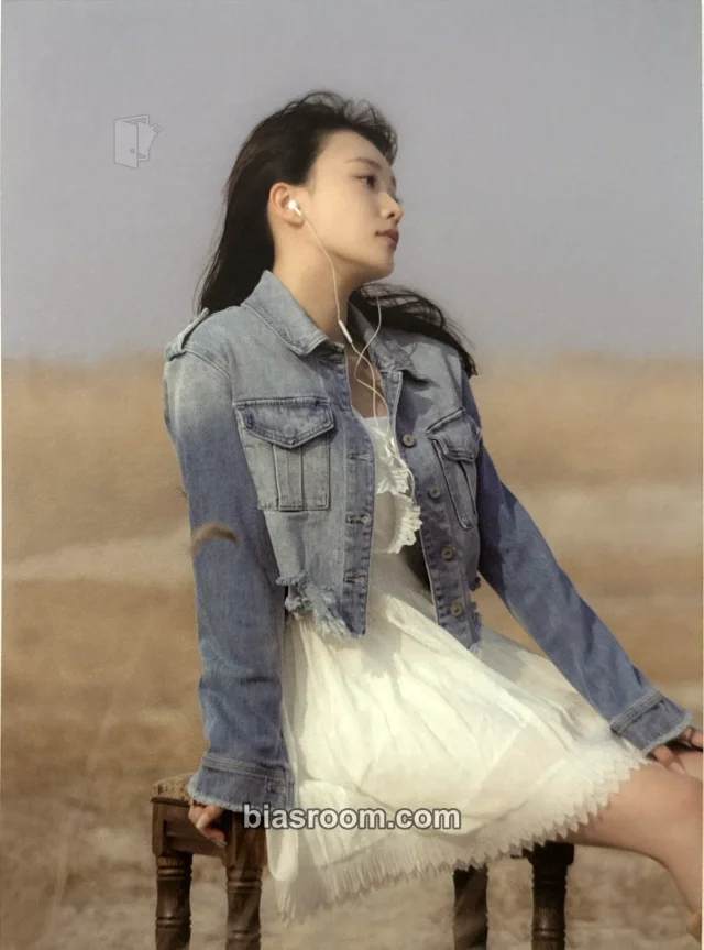 DreamNote - Lara - Secondary Page Album postcard album inclusion
