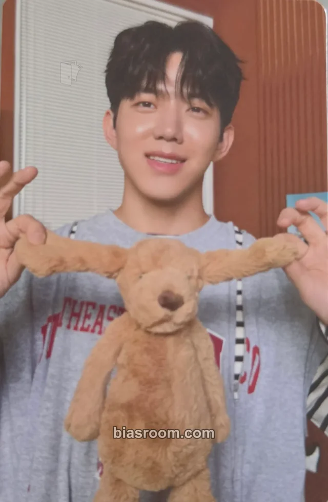DAY6 - Dowoon - 2025 Season's Greetings - Way To Trip Other pob (pre-order benefit) apple music