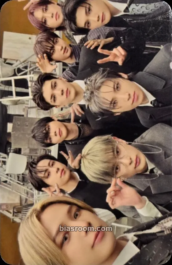 2025 Weverse Con Photocard - &TEAM - &TEAM K-pop photocard