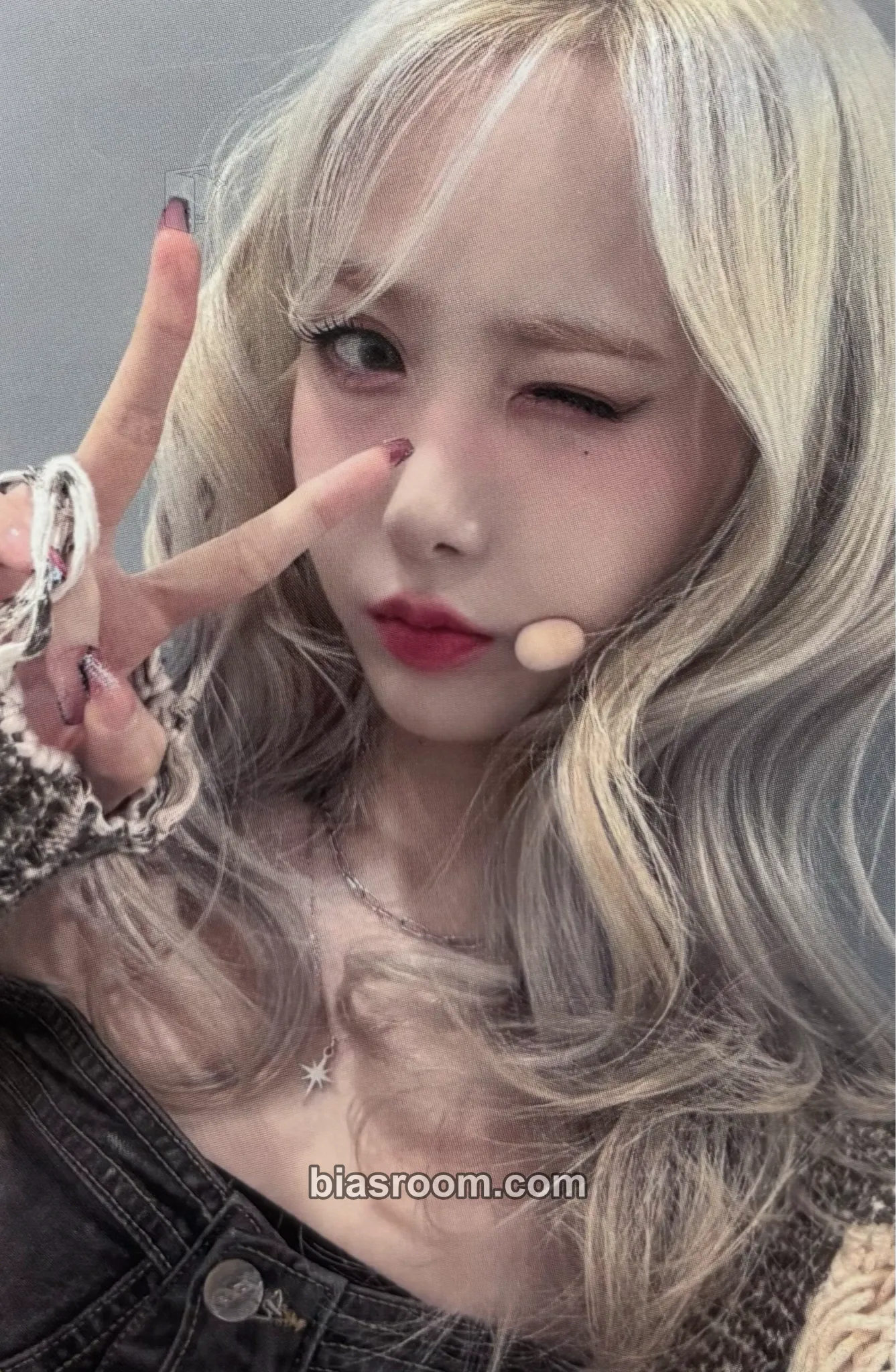 SinB VERSUS Photocard - VIVIZ - VIVIZ K-pop photocard