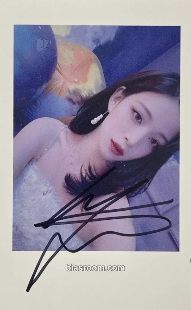 Chaeyoung Midnight Guest Photocard - fromis_9 - fromis_9 K-pop photocard