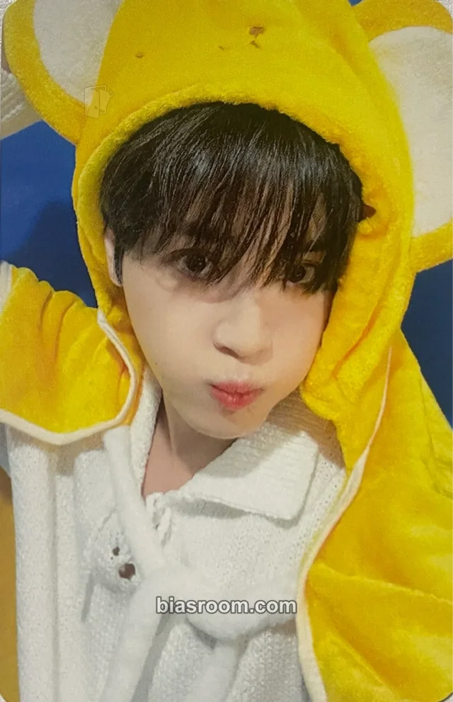 THE BOYZ - Haknyeon - Trigger Album hellolive lucky draw (LD) round 2
